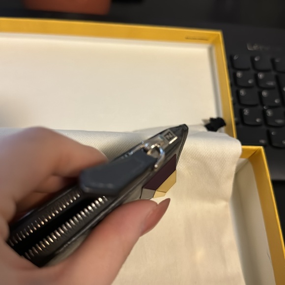 Authentic Fendi Key chain coin leather pouch Brandnew - Picture 5 of 7